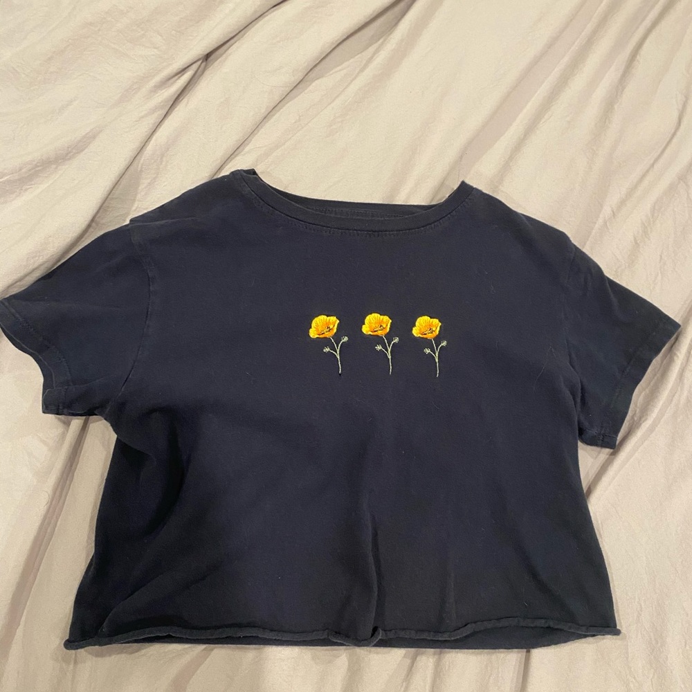 brandy melville poppy crop top